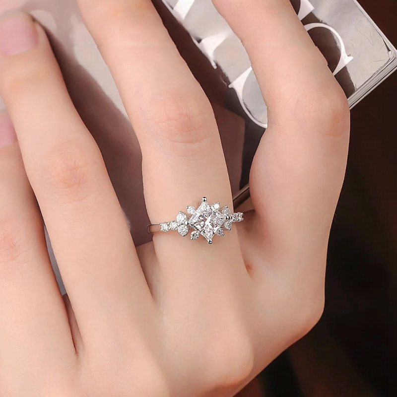 Moissanite prsten s princess-cut kvadratnim rezom od 925 srebra, za žene
