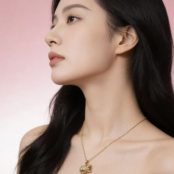 Titán acélból készült nyaklánc moissanittel és gyémántos beépítéssel, divatos kulcscsonti lánc, 2025 tavasz