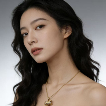 Titán acélból készült nyaklánc moissanittel és gyémántos beépítéssel, divatos kulcscsonti lánc, 2025 tavasz