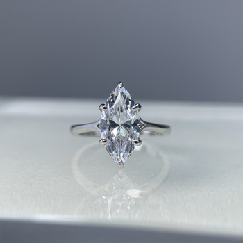 Inel din argint 925 cu Moissanit 3ct, design geometric romb