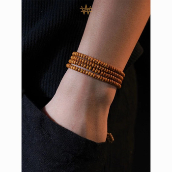 Narukvica Bodhi sjemena – zvijezda i mjesec, unisex, ručno izrađeni nakit; Materijal: Bodhi sjemenke; Stil: Unisex; Obrada: Ručno izrađeno; Kategorija: Ručni nakit; Vrsta: Narukvica