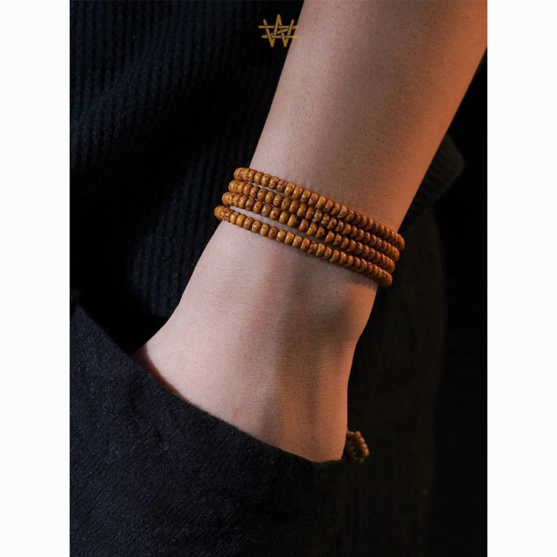 Narukvica Bodhi sjemena – zvijezda i mjesec, unisex, ručno izrađeni nakit; Materijal: Bodhi sjemenke; Stil: Unisex; Obrada: Ručno izrađeno; Kategorija: Ručni nakit; Vrsta: Narukvica