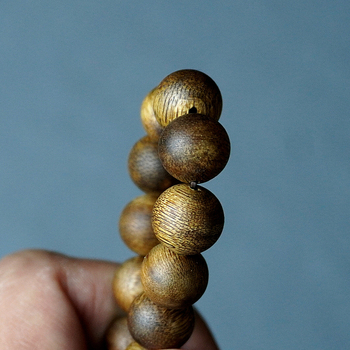 Гривна от Qinan agarwood, китайски стил, ръчна изработка и полиране, подходяща за бизнес подаръци, есен 2023