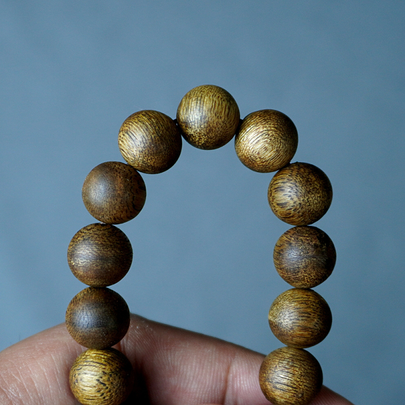 Гривна от Qinan agarwood, китайски стил, ръчна изработка и полиране, подходяща за бизнес подаръци, есен 2023