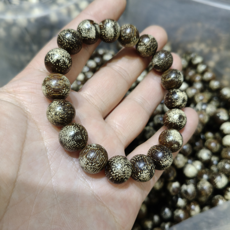 Puidust Buddha helmed, hiina stiilis, looduslik käsitöö, 2024. aasta talv