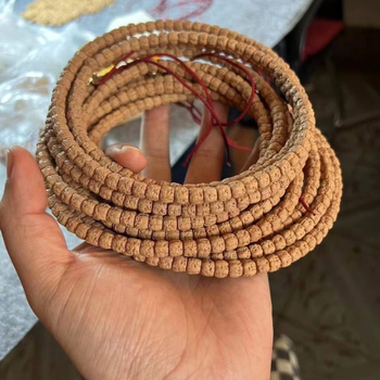 Narukvica od Bodhi sjemenki, prirodni stil za djecu, 108 perli, indonezijsko podrijetlo, tiskani logo