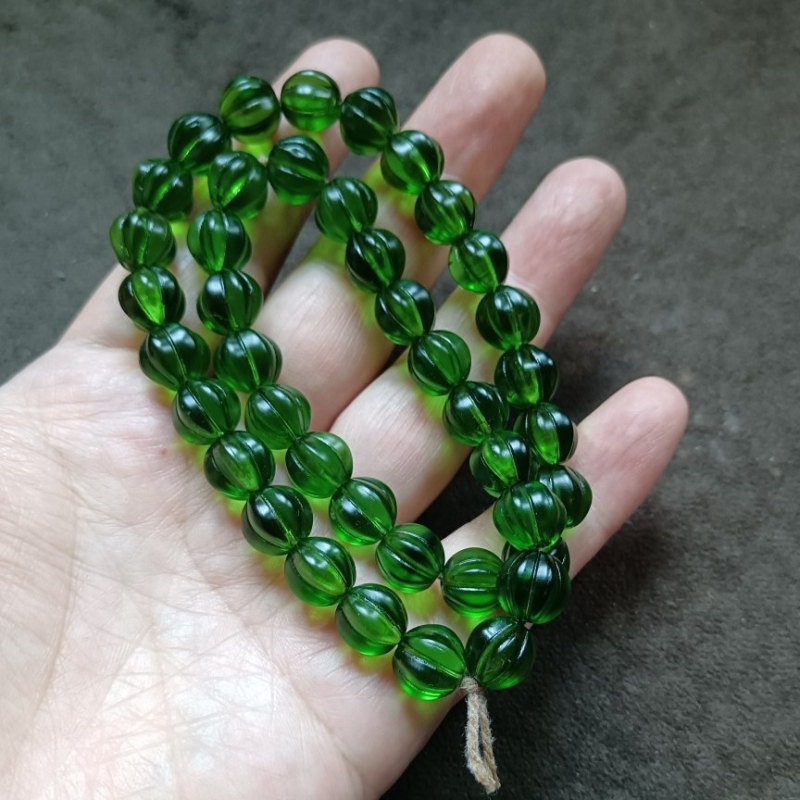 Brățară budistă tibetană cu mărgele vechi, mărgele verzi emailate în formă de măr