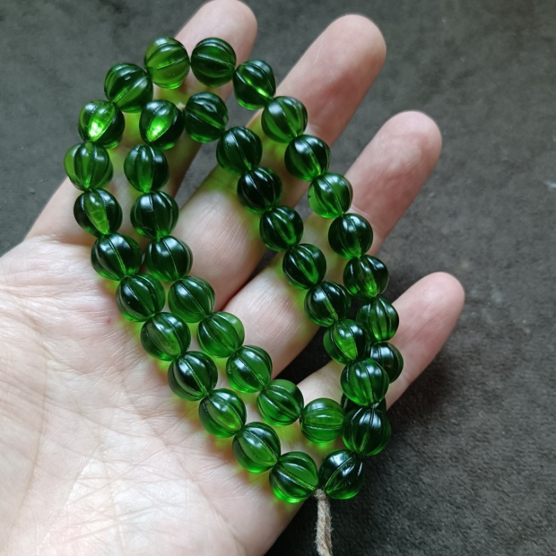 Brățară budistă tibetană cu mărgele vechi, mărgele verzi emailate în formă de măr