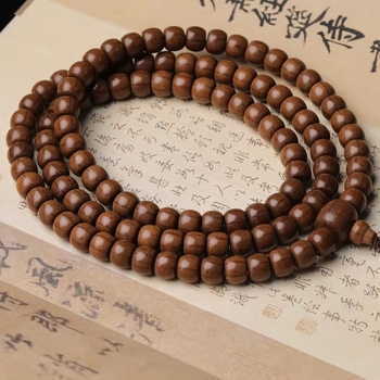 Puidust mala 108 helmedest käevõru, hiina stiilis, pool käsitööd