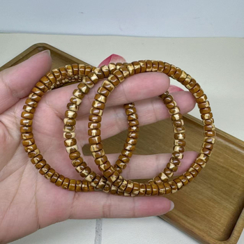 Brățară unisex cu mărgea gravată în formă de șoarece, o mărgea rotundă (vară 2024)