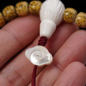 Brățară Bodhi cu mărgele – mărgele sculptate, motiv nor, etichetă privat licențiată, vara 2022