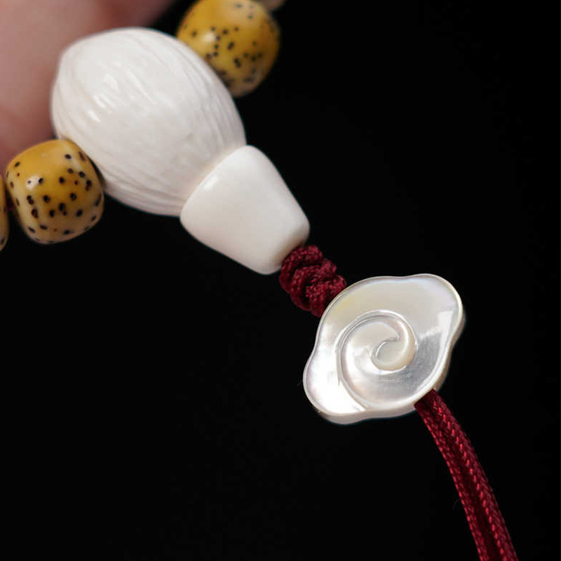 Brățară Bodhi cu mărgele – mărgele sculptate, motiv nor, etichetă privat licențiată, vara 2022