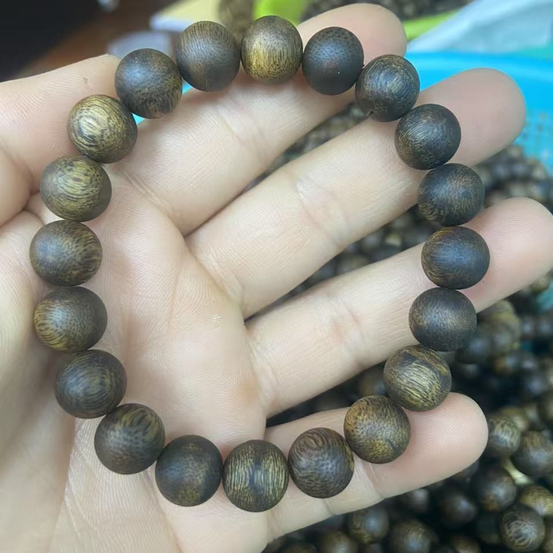 Narukvica od agarwooda, elegantna, ručna izrada, prirodni, polirani drveni Buddha perle