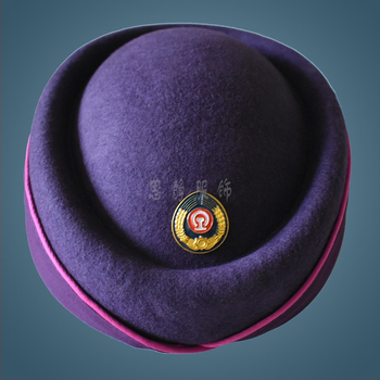 Șapcă de stewardesă din lână, țesătură twill, model monocrom, vârf sferic, margine plată (Lână; Țesătură twill; Monocrom; Vârf sferic; Margine plată)