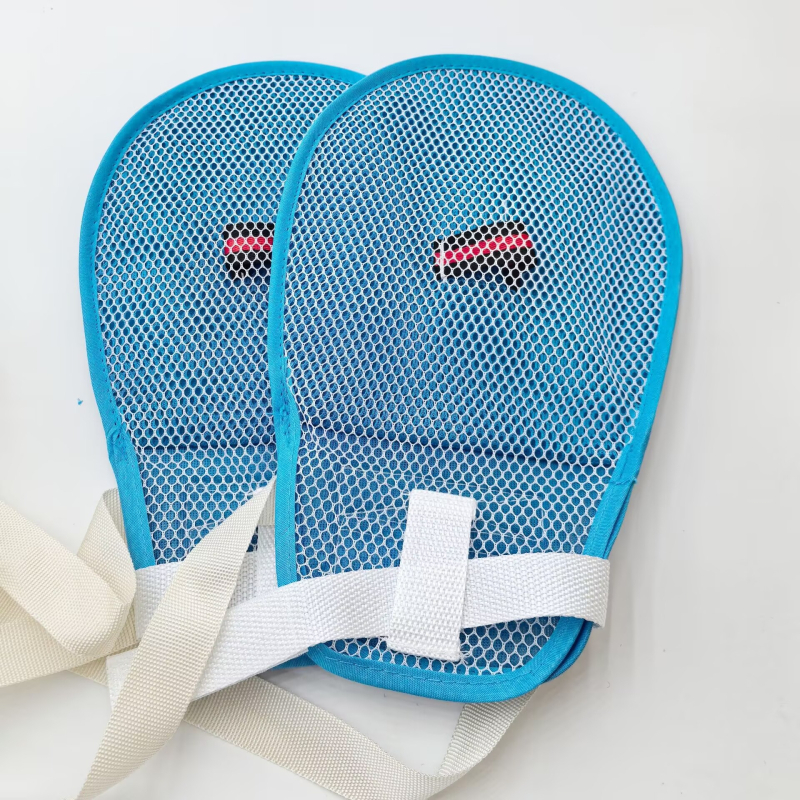 Kétoldalas hálós bélésű kesztyű poliészter alapanyagból, karcolás elleni és húzás elleni védelemmel, kézre