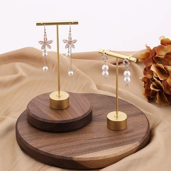 Suport de afișare pentru bijuterii din metal – construcție metalică, primăvara 2024, stil avansat