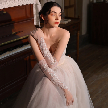 Дълги сватбени ръкавици с дантелена бродерия и мъниста (Полиестер, стил WG215, персонализируеми)