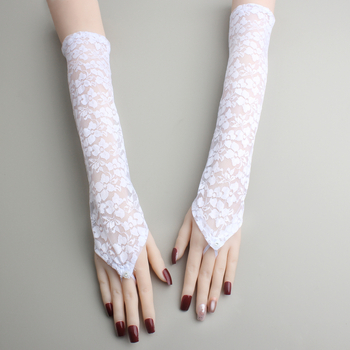 Дантелени ръкавици за сценично изпълнение | Унисекс, декоративни | Полиестер • Пръстови ръкавици • Минималистичен стил • Издаване: пролет 2025
