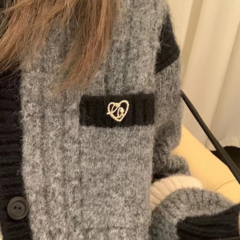 Broșă din cupru cu finisaj placat cu aur, motiv inimă și litere, stil iubire/coreean, accesorii multifuncționale