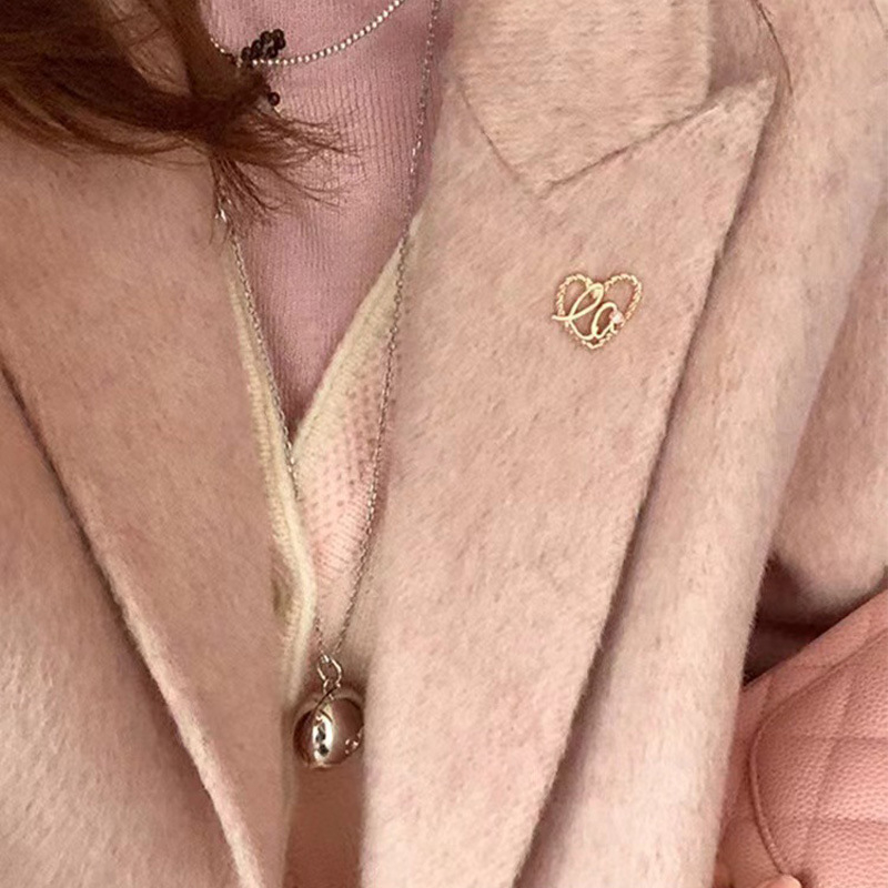 Broșă din cupru cu finisaj placat cu aur, motiv inimă și litere, stil iubire/coreean, accesorii multifuncționale