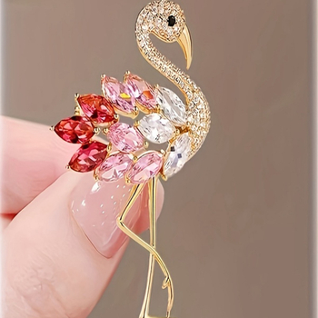 Flamingó alakú kitűző, 18K aranyozott cinkötvözet, ötvözetbe ágyazott mesterséges kövekkel, Hercegnő sorozat