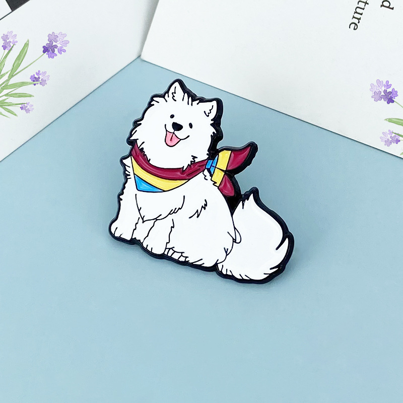 Samojed karikatura broš sa šalom – cinkova legura, pečeni emajl, unisex, za odjeću i torbe