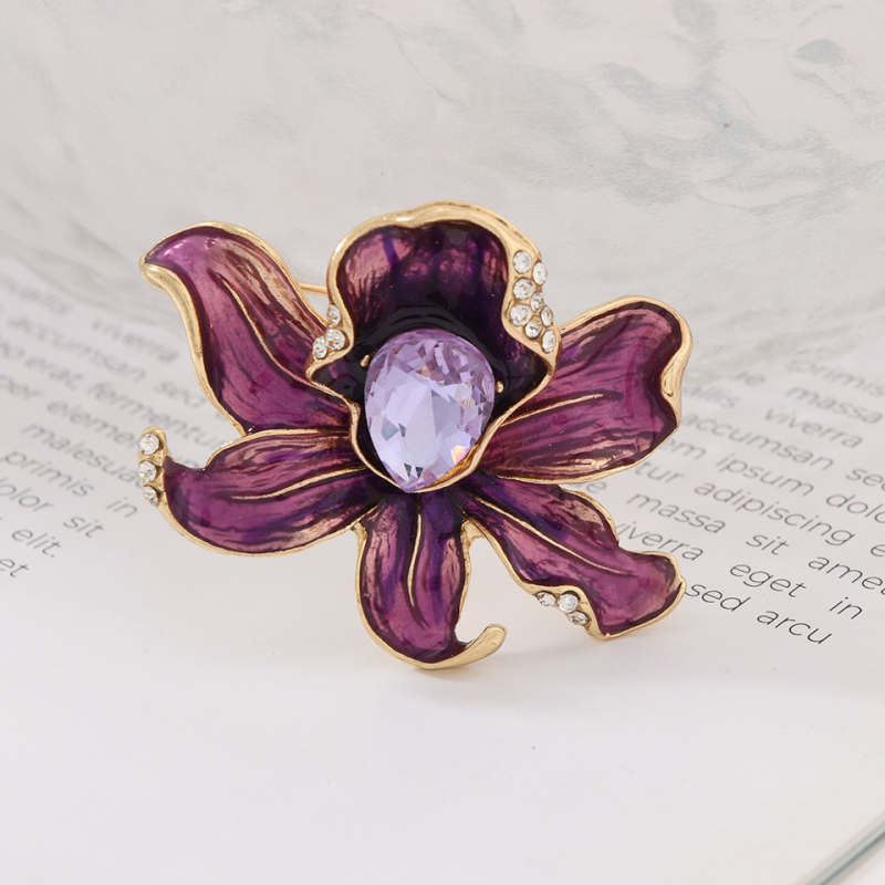 Cvjetna vintage broš za kapute — cinkova legura, elektroplatiranje, jesen 2025