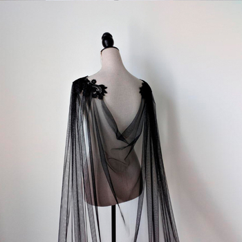 Сватбен шал от полиестерни нишки, warp knitting, кариран модел, украса, тай-дей боядисване