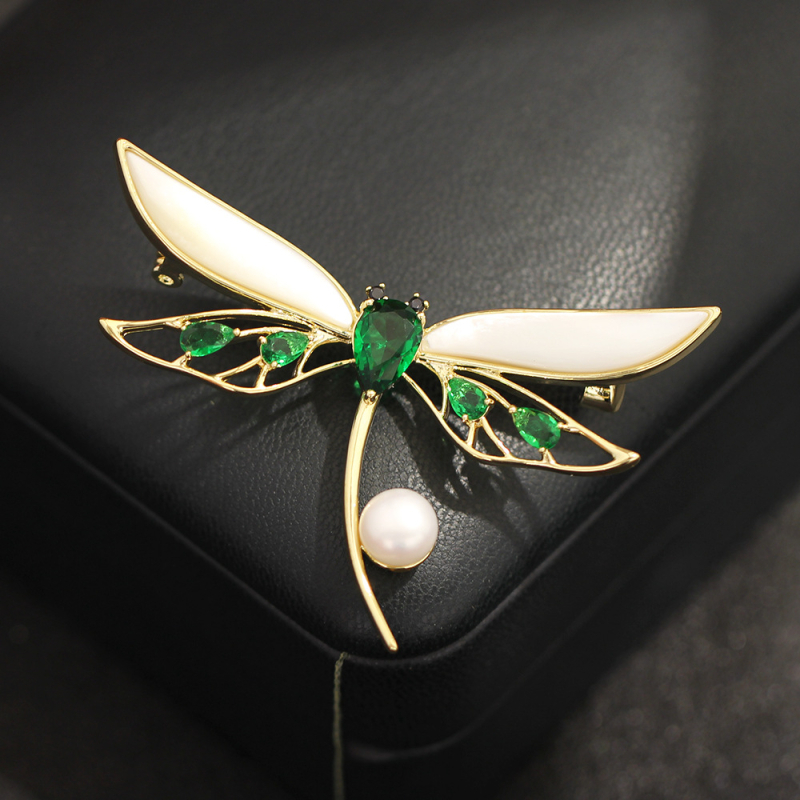 Broš s motívom insekta, bakar, elektroplatiranje, elegantan stil, šifra 8850891501