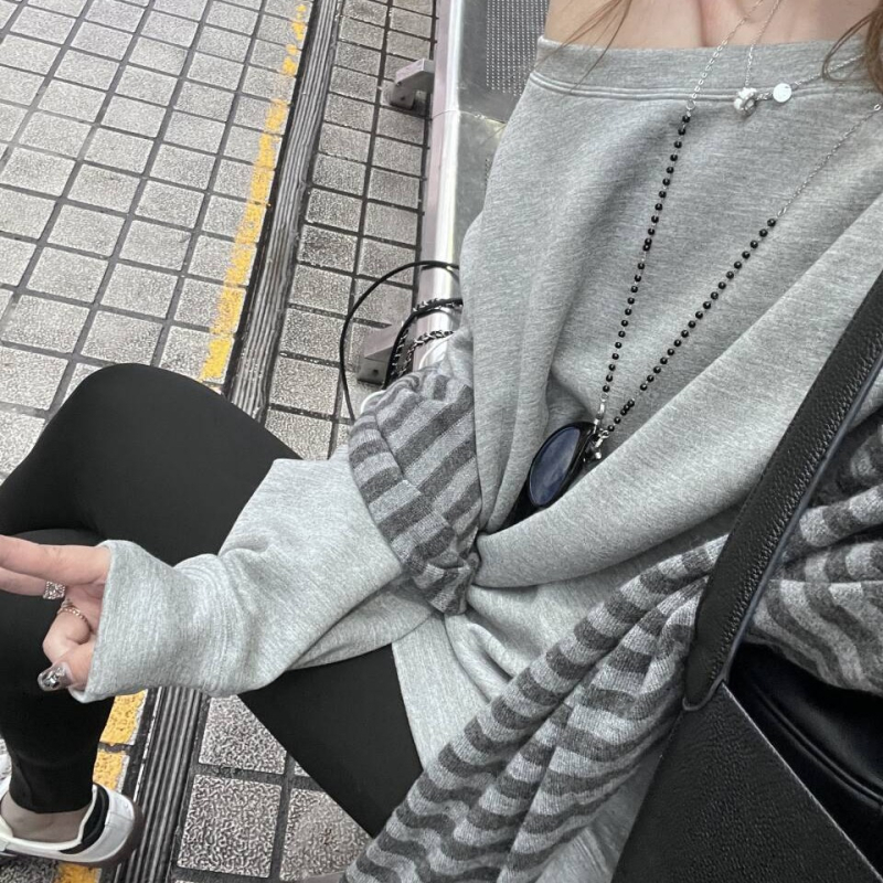 Σάλι – μινιμαλιστικό, χαλαρό wrap; μαλλί; Μάρκα: ninn&der; Φθινόπωρο-Χειμώνας 2024