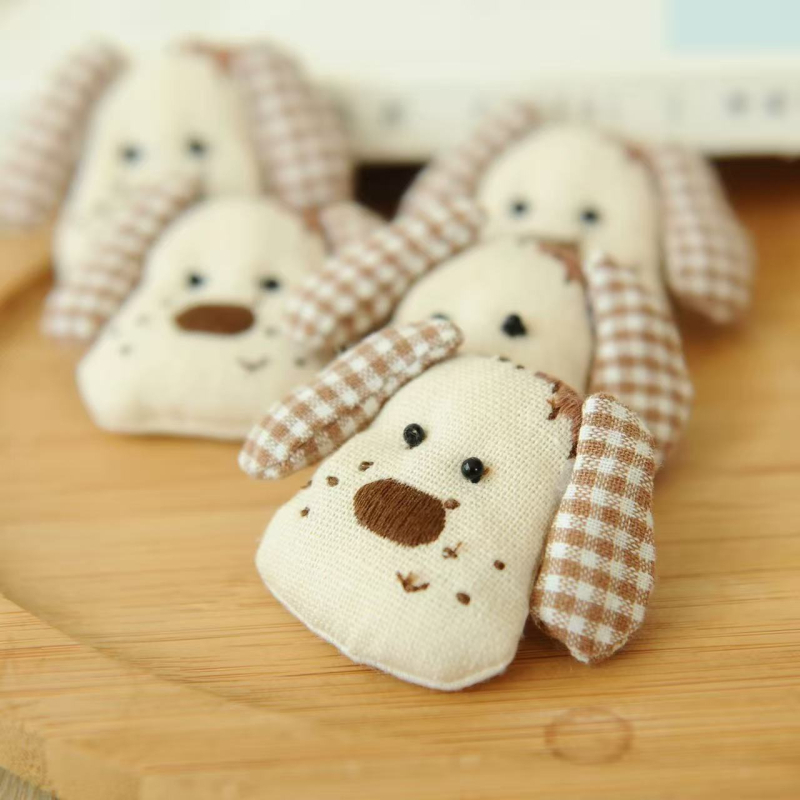 Textil virág kitűző — kézzel készített Mori-stílus, irodalmi retro dekoráció