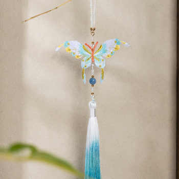 Išsiuvinėta drugelio formos apykaklė, vintazgo stiliaus moterų aksesuaras, rankų darbas, audinys, ruduo 2025