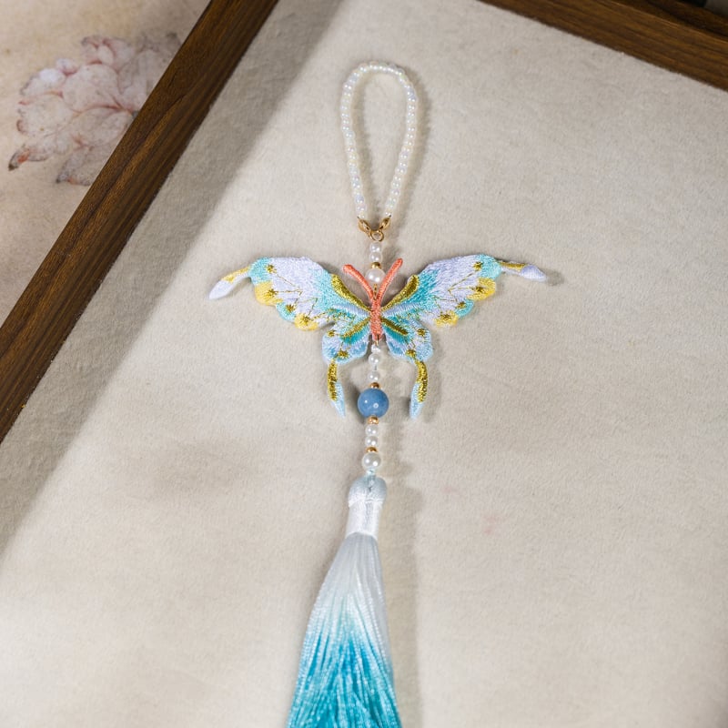 Išsiuvinėta drugelio formos apykaklė, vintazgo stiliaus moterų aksesuaras, rankų darbas, audinys, ruduo 2025