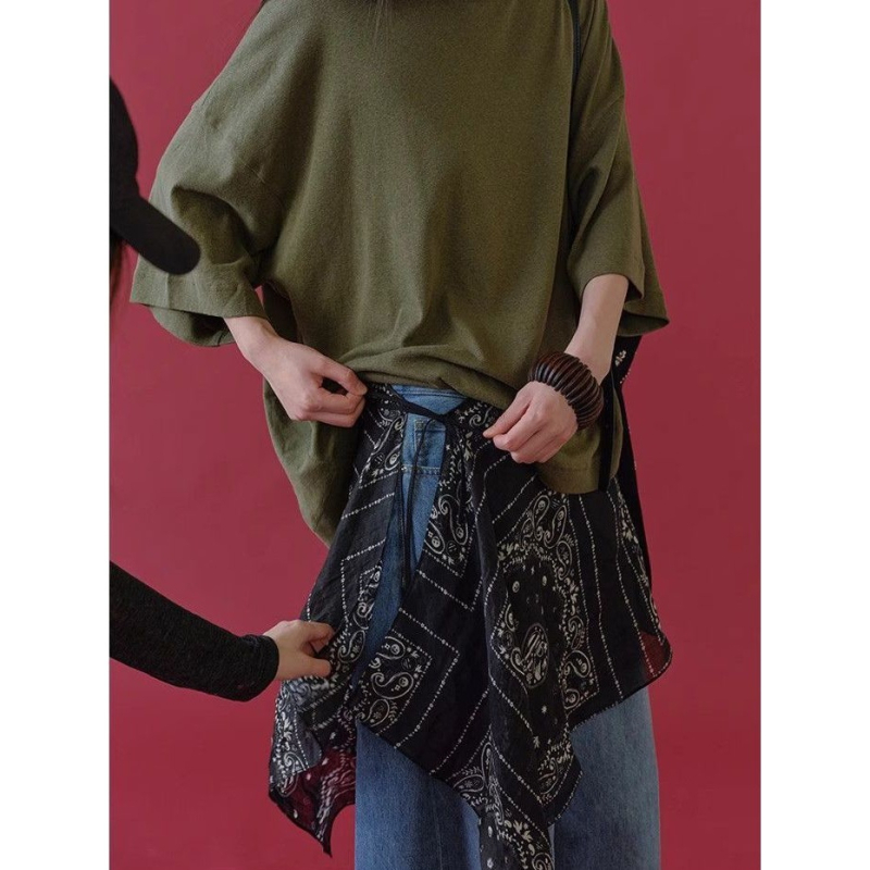 Vaikų ahato papuošalai su konstelacijos forma – minimalistinis stilius, aliejaus paviršius, 2021 metų vasara