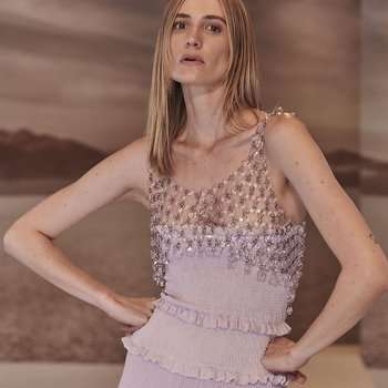 Gyöngyös testlánc vállszíj nélküli kivágott dizájnnal, műanyag anyag, geometriai stílus, testreszabás elérhető