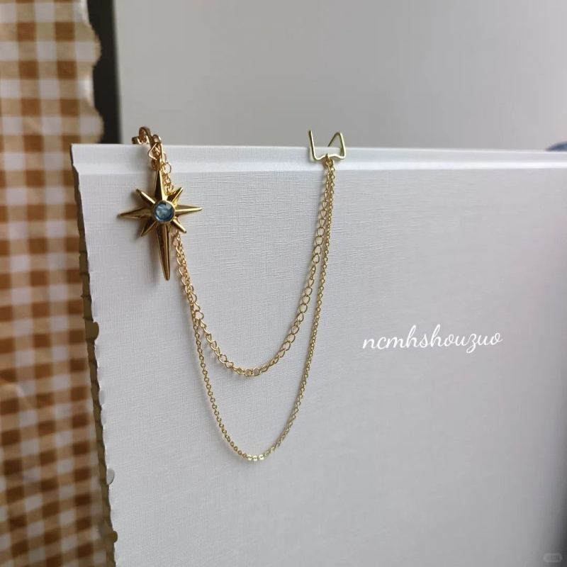 Broșă cu design de personaje de desene animate (Material: Cupru; Formă: Personaje de desene animate; Finisare: Electroplatire; Funcție: Utilizare duală; Tip: Broșă)