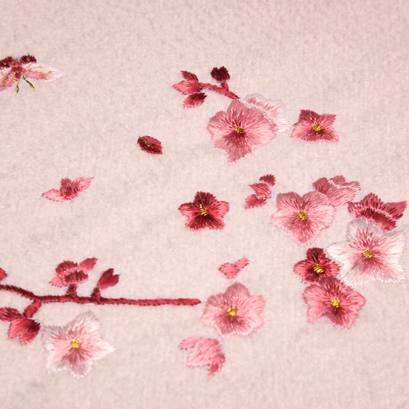 Кашмирен шал/пелерина, 100% кашмир, ръчно бродирано, зимна употреба