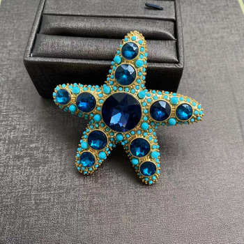 Broșă în formă de stea de mare, în stil antic, cu montură din diamant; Material: aliaj; Model: 3283093; Broșă decorativă