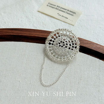 Broșă în stil franțuzesc, pălărie din paie țesută cu găuri, aliaj, electroplacare, vara 2025, stil personalitate