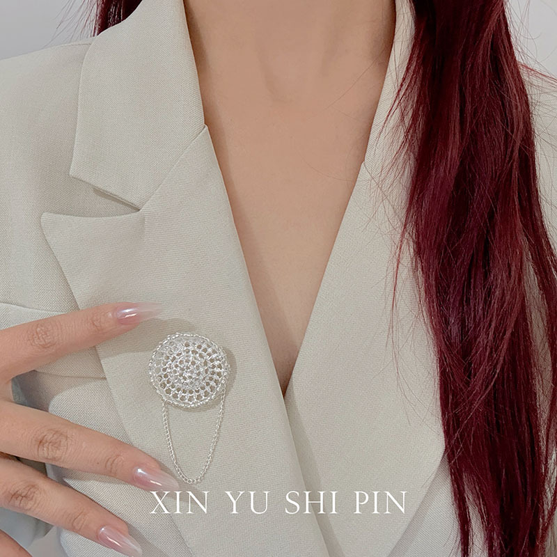 Broșă în stil franțuzesc, pălărie din paie țesută cu găuri, aliaj, electroplacare, vara 2025, stil personalitate