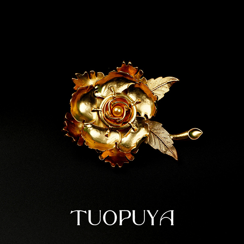 Broșă în formă de floare din aliaj, gravată, cu strat dublu, stil medieval, finisaj electroplatat, pentru femei