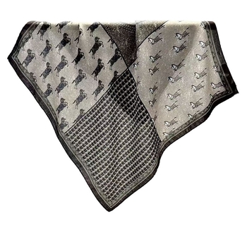 Есенен полиестерен шал с твил, конски принт, квадратен дизайн, модерен градски стил