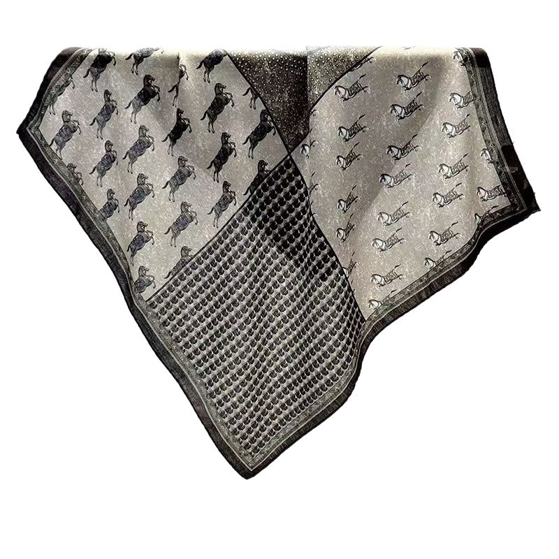Есенен полиестерен шал с твил, конски принт, квадратен дизайн, модерен градски стил
