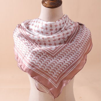 Galvos šalikas – retro etninio stiliaus; poliesteris; languotas raštas; warp audimas; saulės skydas