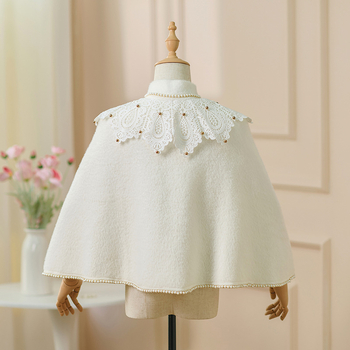 Външно облекло с качулка и наметало • полиестер • монокромен модел • бродерия • есен 2025