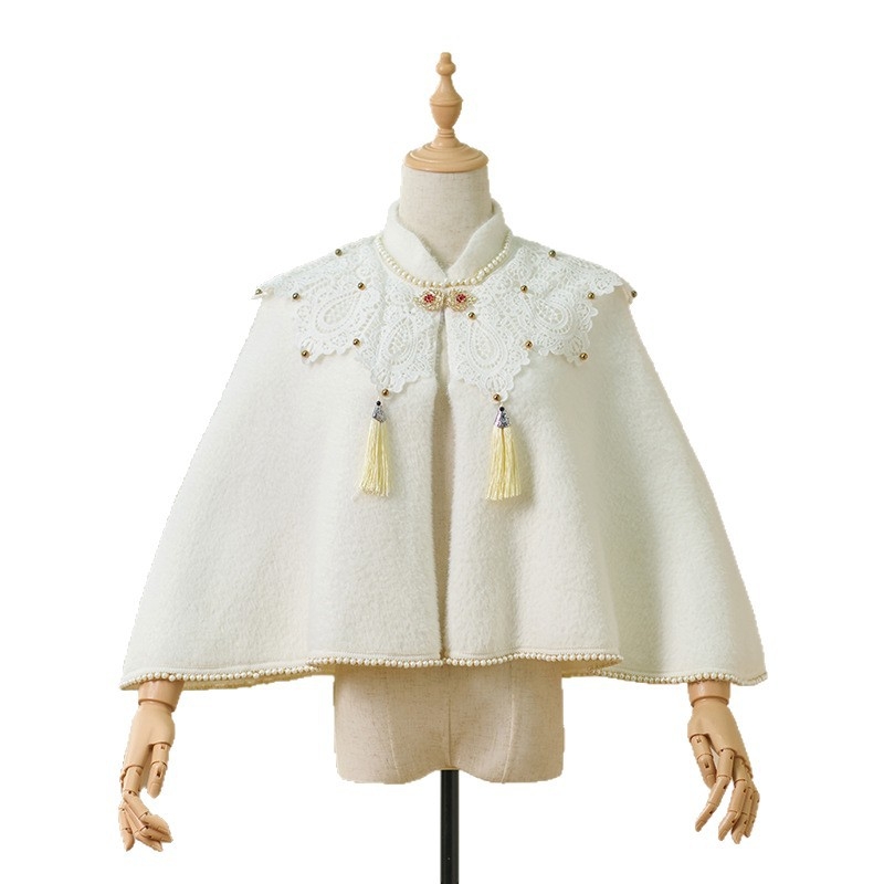 Външно облекло с качулка и наметало • полиестер • монокромен модел • бродерия • есен 2025