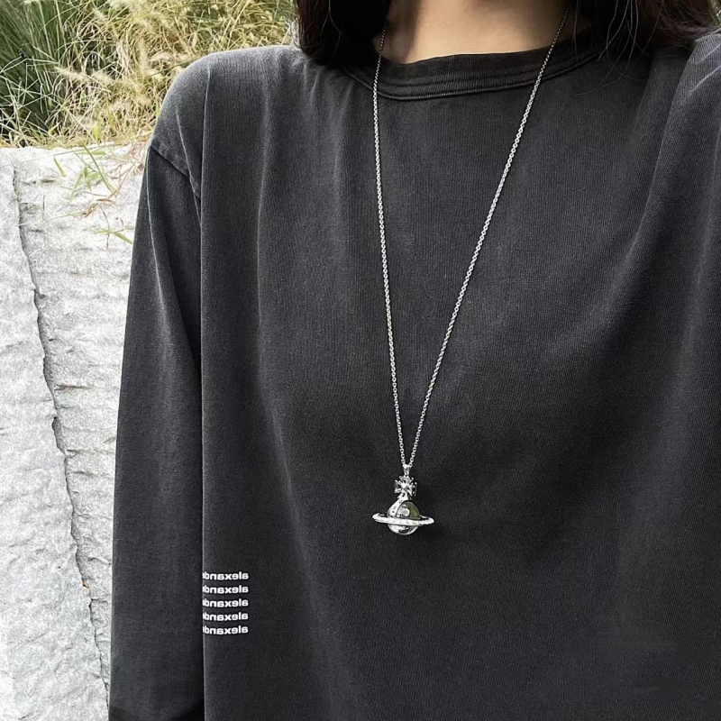 Colier pentru pulover cu lanț în formă de val de apă, pandant din oțel de titan și pietre semi-prețioase placate cu aur