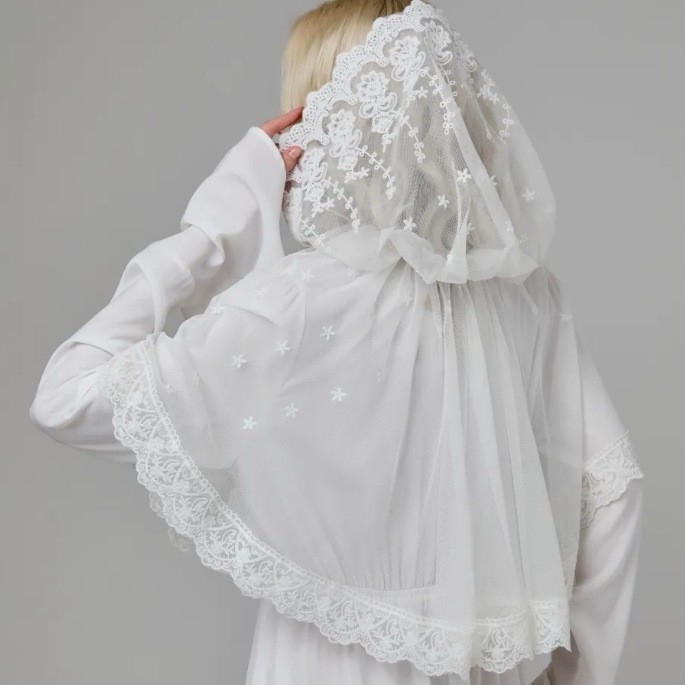 Csipkés hímzett palást fátyollal a fejhez, poliészter, pont mintás minta, kapucnival, retro stílus