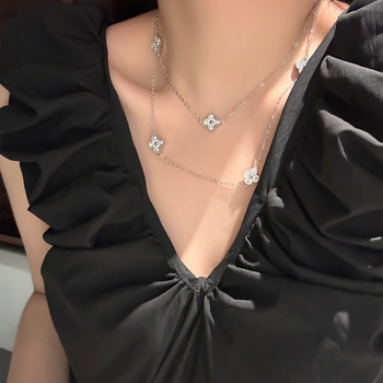 Négylevelű lóhere nyaklánc, hosszú kettős lánccal, ötvözet anyag, egyedi stílus, termékkód 7033, nyári megjelenés 2025