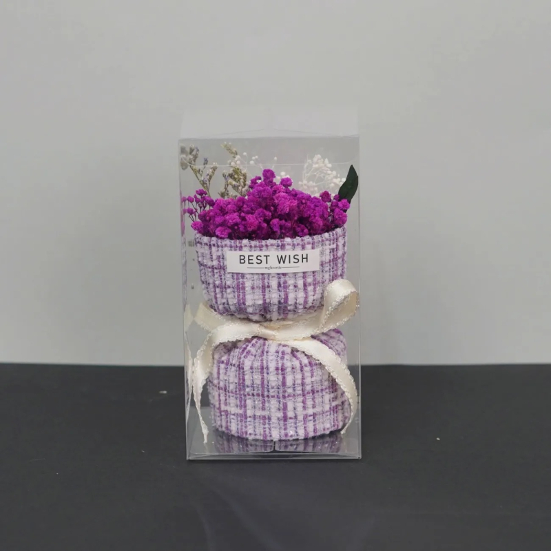 Mini buchet de trandafiri într-o cutie cadou cu flori de săpun — stil coreean, varietate de trandafiri, gata pentru cadou, cadou pentru festival